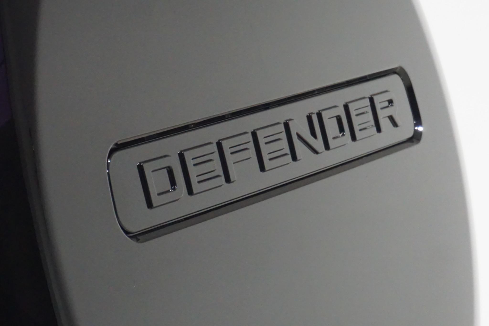 Land Rover Defender 110 3.0 D250 MHEV X-Dynamic HSE Auto 4WD Euro 6 (s/s) 5dr